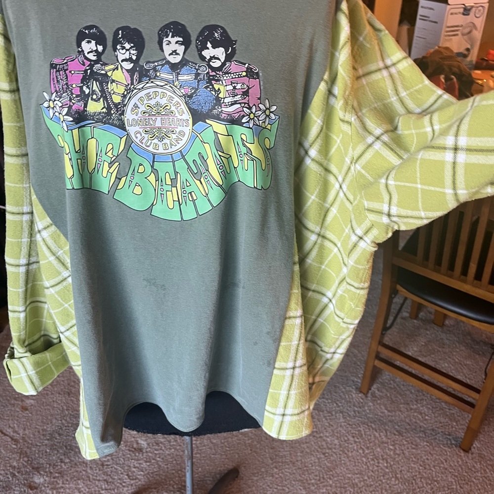 Green Beatles Long Sleeve Flannel Teeshirt
1X-2X - Picture 4 of 5
